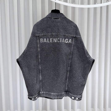BALENCIAGA Trucker Denim Jacke mit Logo in Blau (L) 159732854 [P]