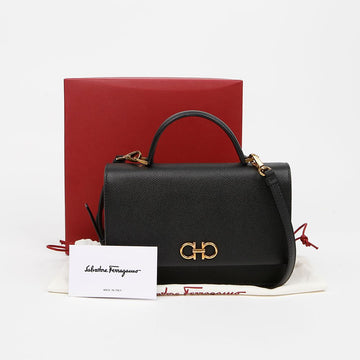 SALVATORE FERRAGAMO ゴールドダブルガンチーニショルダーバッグ ブラック 159542299 [P]