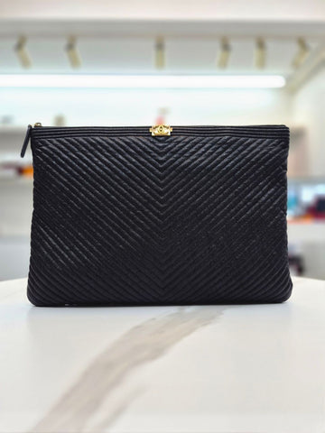 CHANEL Boy Chevron Gold Large Pouch Clutch 29 Series A84407 159855828 [P]