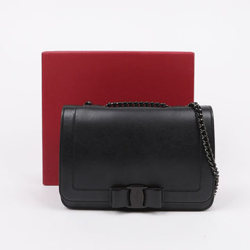 SALVATORE FERRAGAMO Bow Chain Schulter Crossbody Tasche aus Leder Schwarz Mittel 159707052 [P]
