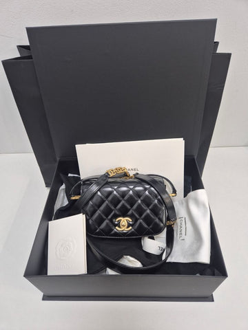 CHANEL Mini Quilted Shiny Calfskin Messenger Crossbody Bag AS3402 160109371 [P]