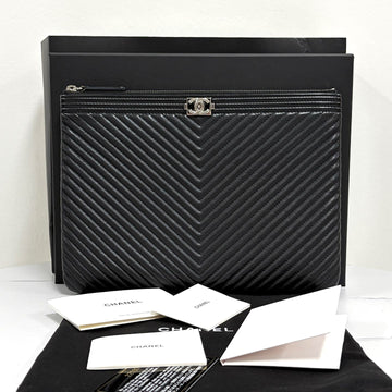 CHANEL Boy Chevron Clutch Bag Black New Medium 160159600 [P]