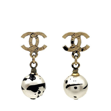 CHANEL Graffiti Painting Pearl Drop Earrings A64626 160161394 [P]