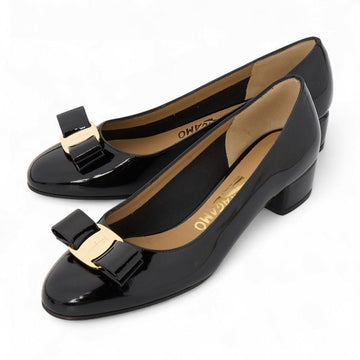 SALVATORE FERRAGAMO [スクラッチ] 女性用ポンプ VARA1 3CM NERO 0591963 (幅 C) 160206023 [P]