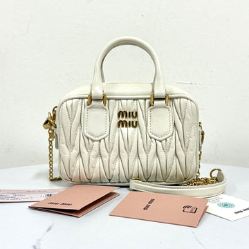 MIU MIU Matratzen Napa Mini Tote Bag & Schultertasche (5BP077) 160212267 [P]