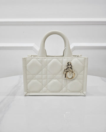Dior Book Tote Mini Leather Latte S5573OWHP 160219476 [P]