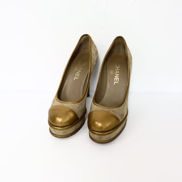 CHANEL Goldbeige Wildleder Plattform Pumps 36/230 160280124 [P]