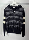 MONCLER Logo-Track-Jacke mit Reißverschluss und Mischpaddung 9B00017 M1131 742 149259385 [P]
