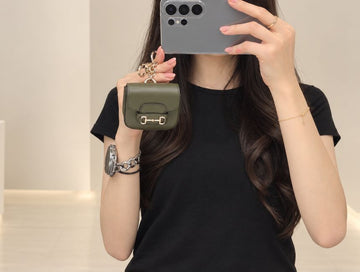GUCCI Horsebit 1955 Leder Schlüsselanhänger AirPods Case 768267 160401888 [P]