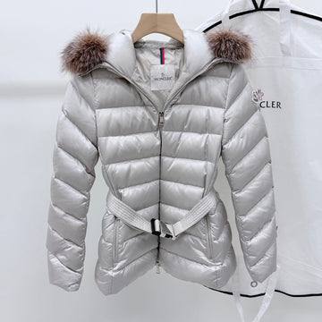 Moncler Short Padding with Fox Fur in Ivory 160434064 [P]