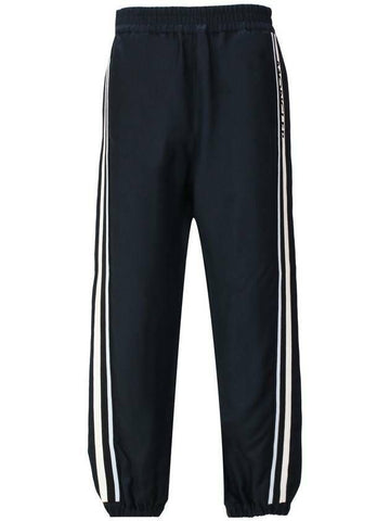 MONCLER Jogginghose mit Logo-Besatz 2A00001 597DR 76I 133040422 [P]