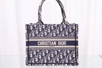 Dior Small Book Tote Bag M1265ZRIW M828 160601782 [P]