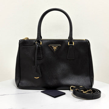 PRADA サフィアーノ ラックス トートバッグ & ショルダーバッグ ブラック 160614673 [P]