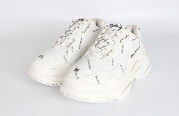 Balenciaga Triple S Multi Logo Sneakers 160619138 [P]