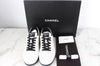 CHANEL Weißes Logo Tennis Sneakers 41 (260) 160664969 [P]
