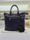 PRADA Tote- und Schultertasche aus Velluto Dino Marine BN2754 160674586 [P]