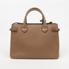 BURBERRY ミディアムレザー バナートート ショルダーバッグ ココア 159406046 [P]