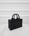 Dior Book Tote Mini Leather Black S5573OWHP 160696536 [P]
