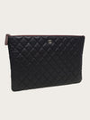CHANEL Klassische Clutch aus schwarzem Kaviar mit Silberbeschlägen, groß, Nr. 30 160701828 [P]