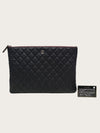 CHANEL Klassische Clutch aus schwarzem Kaviar mit Silberbeschlägen, groß, Nr. 30 160701828 [P]