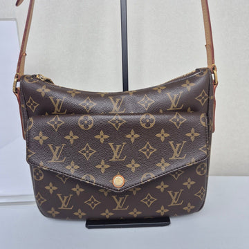LOUIS VUITTON M41679 Crossbody-Tasche 160785550 [P]