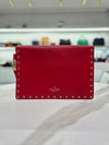VALENTINO レザー ロックスタッズ エンベロープ ストラップ クラッチ UW2POP87BOL 161010341 [P]