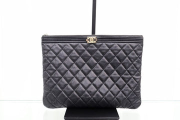CHANEL Caviar Boy Clutch New Medium A84406 161106121 [P]