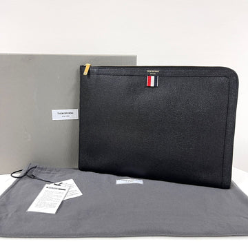 THOM BROWNE Dokumenten Clutch Tasche Schwarz (MAC074A) 161165401 [P]