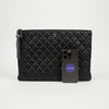 CHANEL Kleine Clutch mit CC-Logo und Anhänger 160966675 [P]