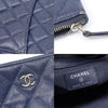 CHANEL Klassische große O CASE Clutch aus navy Kaviar mit silbernem CC-Logo (24. Serie) 161498957 [P]