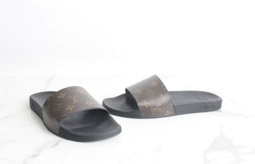 LOUIS VUITTON Waterfront Mules Monogram Gummislipper 9(280) 161498990 [P]