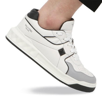 VALENTINO Schnürschuhe mit Logo und einem Stud 162146654 [P]