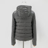 PRADA Leichte Daunenjacke mit Kapuze und Dreieckslogo für Damen 162376631 [P]