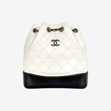 CHANEL バックパック スモール ホワイト 25番 385IEEDN 162888324 [P]