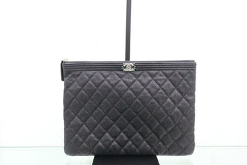 CHANEL Medium Boy Clutch Black 163082616 [P]