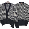 THOM BROWNE Donnigole Bicolor Kabel Cardigan mit schrägem Ärmel 4 Stripes MKC486A Y1506 415 123467293 [P]