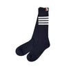 THOM BROWNE Dreifarbige Socken mit schrägem 4-Streifen-Design (MAS095A 01690 415) 128846612 [P]