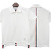 THOM BROWNE Klassisches Polo-Shirt mit Rückenlogo und drei Streifen Weiß (FJP014A 00050 100) 123475782 [P]