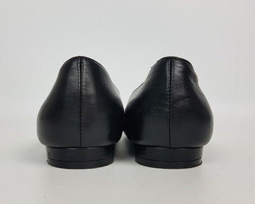 Salvatore Ferragamo Black Leather Flats 24449104