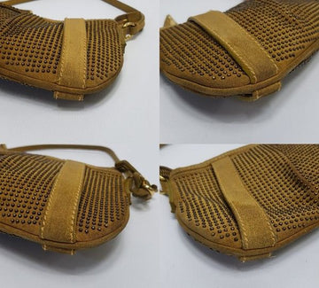 BURBERRY スエードスタッズポーチバッグ 24449399