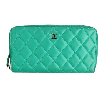 CHANEL Green Lambskin Zip Wallet 16 Series 27026110