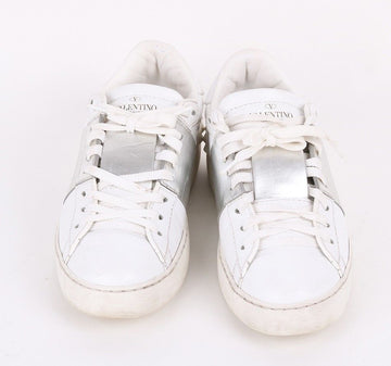 Valentino Rockstud White Women's Sneakers 26137577