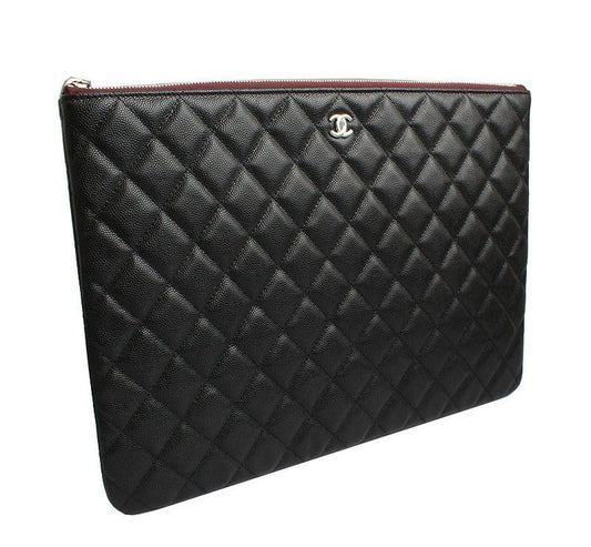 CHANEL ブラックキャビアキルティングシルバーCCラージクラッチ31番台 26811183