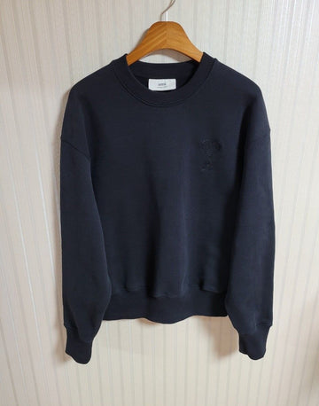 AMI M ブラック トーンオン トーン ビッグハート 刺繍 スウェット 28119423