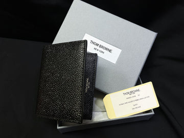 THOM BROWNE ブラックペブルグレインレザー ダブルカードホルダー 7096932343 34863789