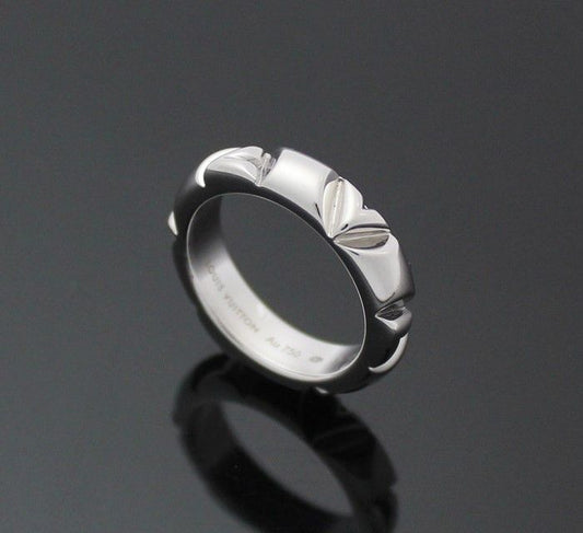 Louis Vuitton White Gold LV Bolt Ring 50 28257554