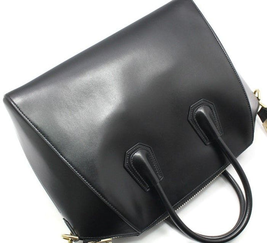GIVENCHY ブラック グロス アンティゴナ ミディアム ゴールドトーン ショルダーバッグ 28257311