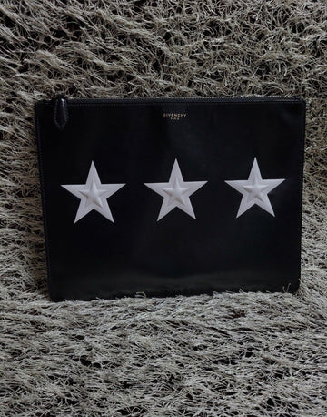 GIVENCHY Drei-Sterne-Logo-Clutch 29416352