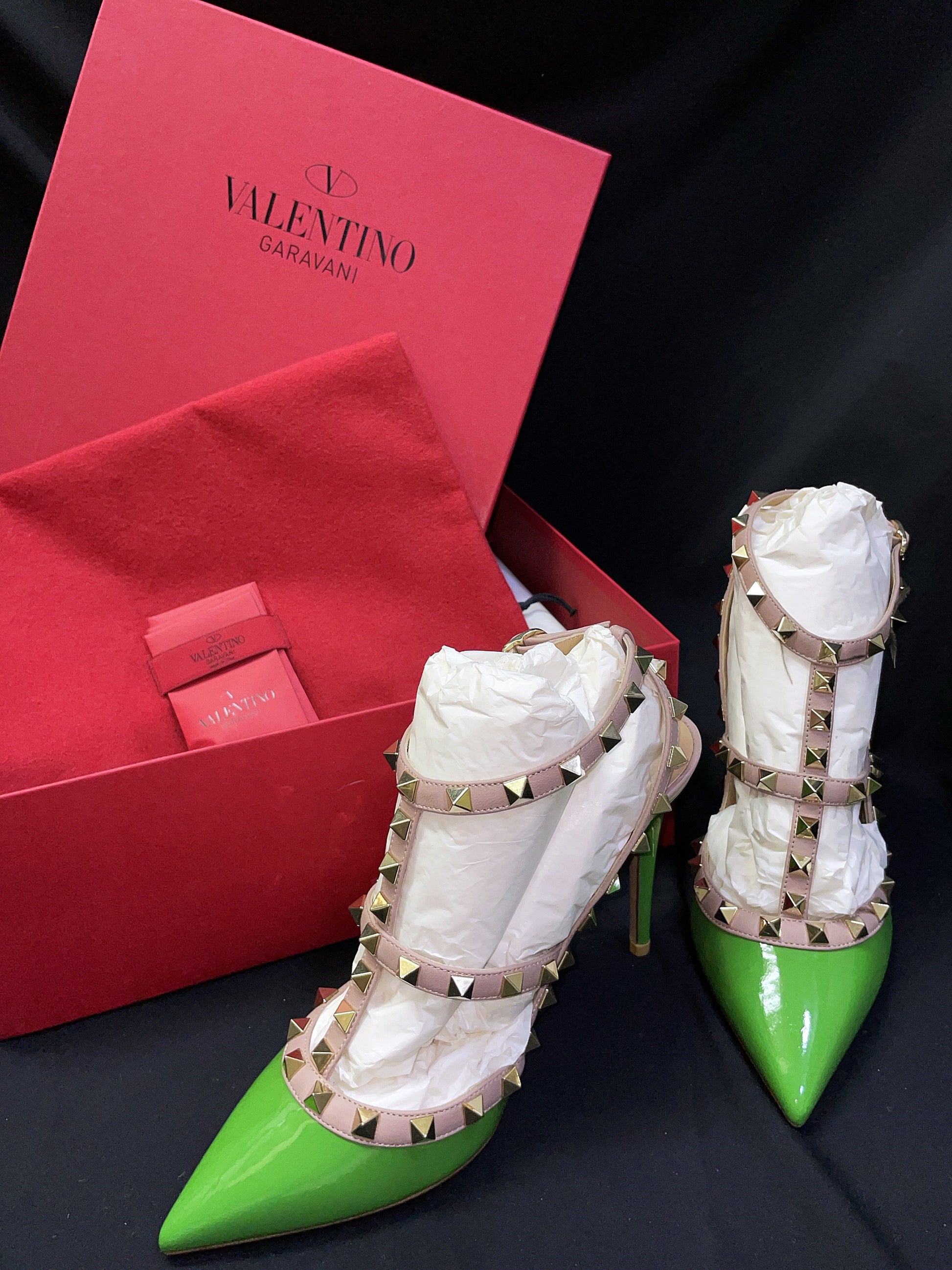 Valentino Green Rockstud Shoes 7433987567 37426779 – trenbe