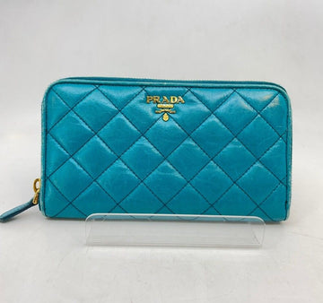 PRADA キルティング長財布 IM0506 37621872